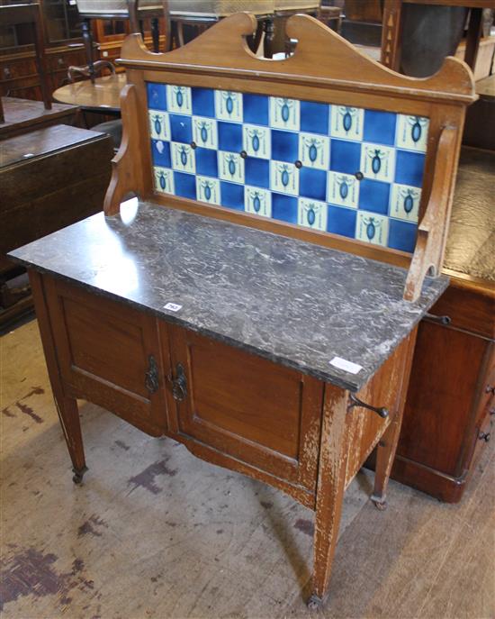 Tile back marble back washstand